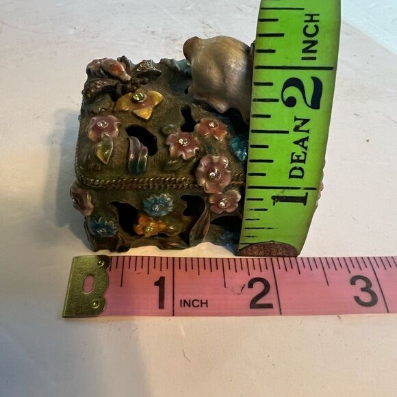 Trinket Box w/Rabbit & Jewel’s - Picture 11 of 11